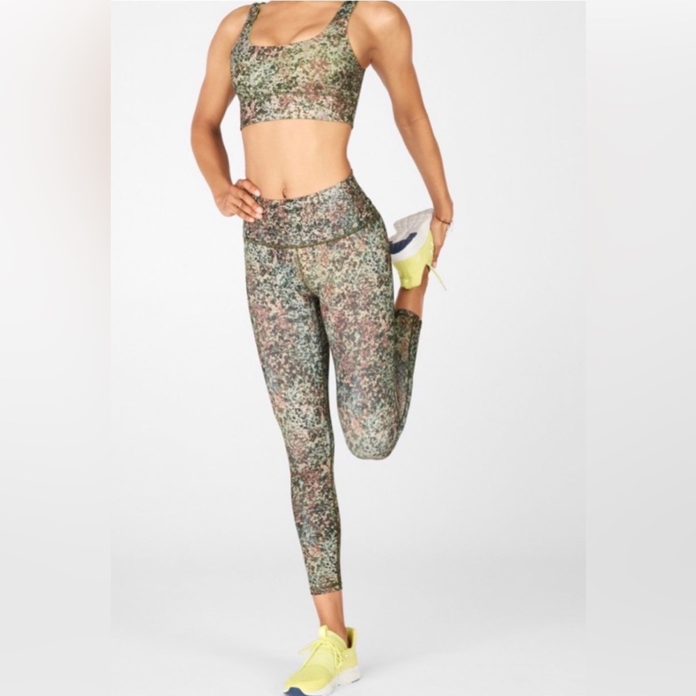 Fabletics PowerHold High Waist 7/8 Legging + Harlow Reversible Top XL Earthen